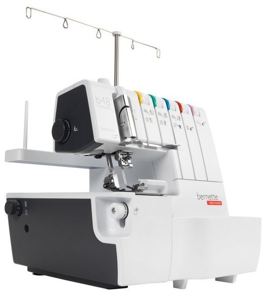 Отзывы Bernina Bernette Funlock B48