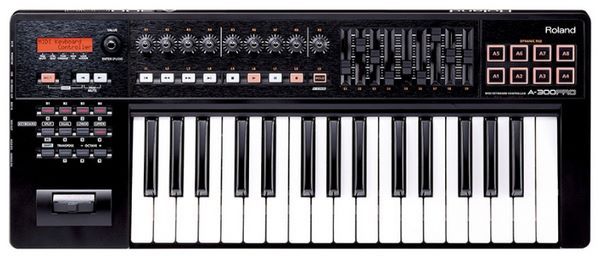 Отзывы Roland A-300PRO