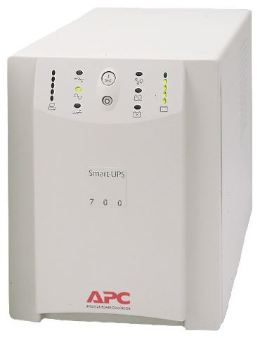 Отзывы APC by Schneider Electric Smart-UPS 700VA 230V